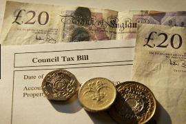 讨债的血腥场面:揭秘债务追收背后的残酷现实 讨债的血腥场面:揭秘债务追收背后的残酷现实